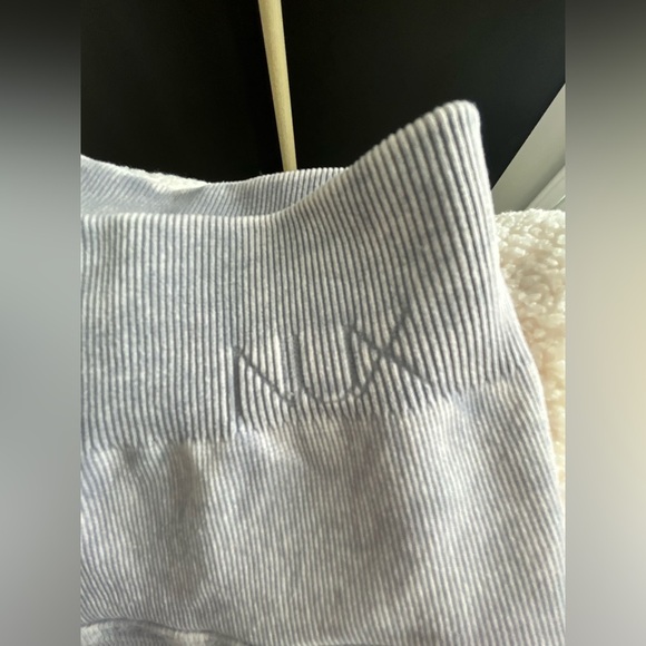 Nux SET Mesa Legging + Levitate Seamless Yoga Sports Bra | Stone Wash | M - Picture 9 of 11